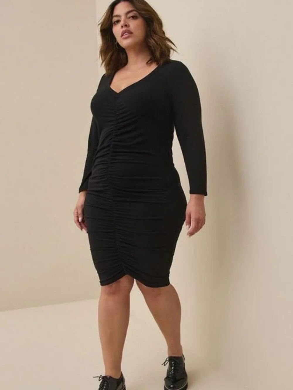 Torrid Black Ruched V-Neck Long Sleeve Dress